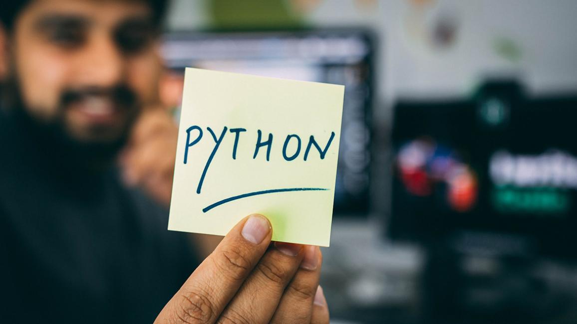 命令行 Python 在业务中的一些实际应用示例有哪些？